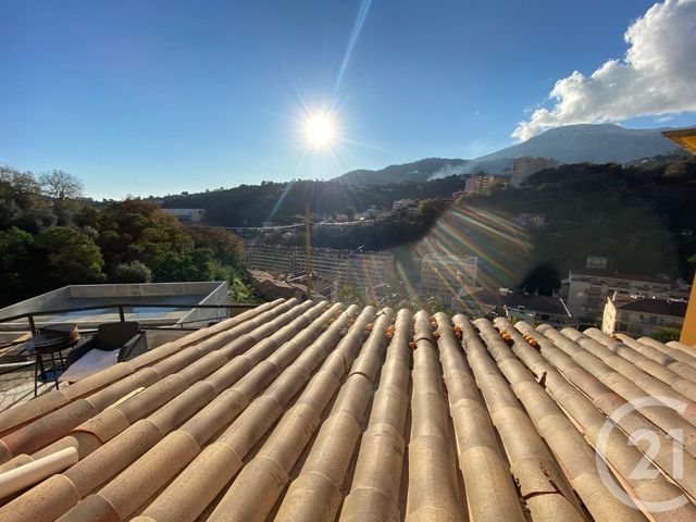Afficher la photo en grand Appartement F2 à vendre - 2 pièces - 47.11 m2 - MENTON - 06 - PROVENCE-ALPES-COTE-D-AZUR - Century 21 Agence Molière