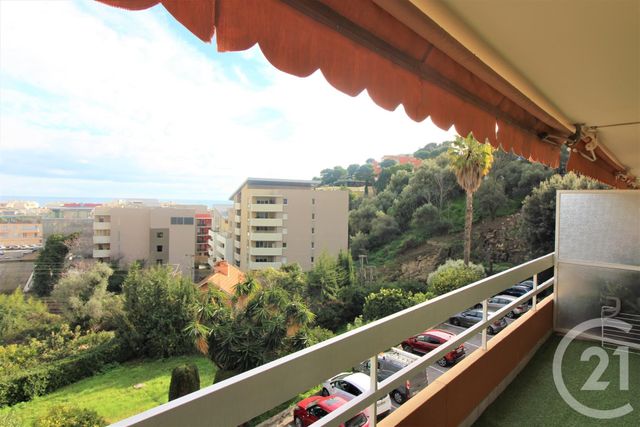 Afficher la photo en grand Appartement F3 à vendre - 3 pièces - 64.91 m2 - ROQUEBRUNE CAP MARTIN - 06 - PROVENCE-ALPES-COTE-D-AZUR - Century 21 Agence Molière