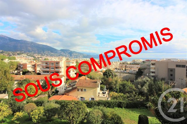 Afficher la photo en grand Appartement F3 à vendre - 3 pièces - 64.91 m2 - ROQUEBRUNE CAP MARTIN - 06 - PROVENCE-ALPES-COTE-D-AZUR - Century 21 Agence Molière