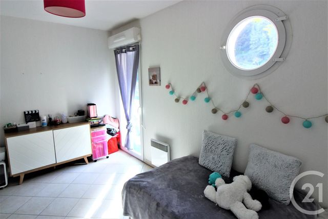 Afficher la photo en grand Appartement F2 à vendre - 2 pièces - 42.5 m2 - MENTON - 06 - PROVENCE-ALPES-COTE-D-AZUR - Century 21 Agence Molière