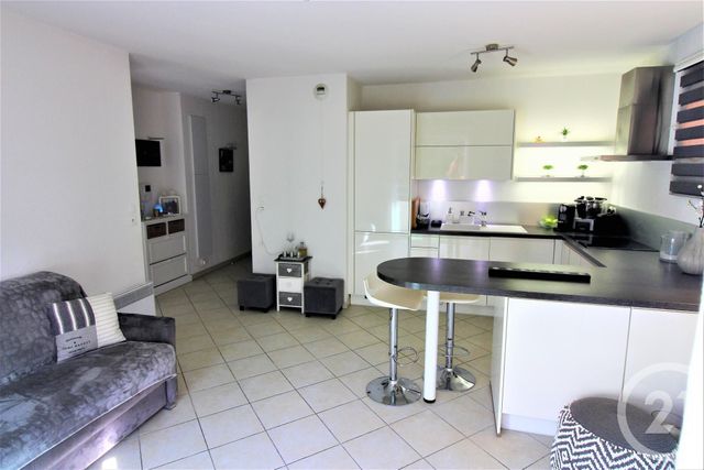 Afficher la photo en grand Appartement F2 à vendre - 2 pièces - 42.5 m2 - MENTON - 06 - PROVENCE-ALPES-COTE-D-AZUR - Century 21 Agence Molière