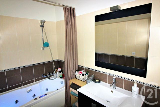 Afficher la photo en grand Appartement F2 à vendre - 2 pièces - 42.5 m2 - MENTON - 06 - PROVENCE-ALPES-COTE-D-AZUR - Century 21 Agence Molière