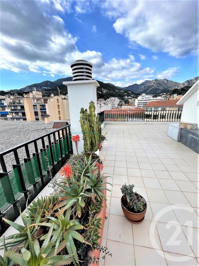 Afficher la photo en grand Appartement F3 à vendre - 3 pièces - 71.17 m2 - ROQUEBRUNE CAP MARTIN - 06 - PROVENCE-ALPES-COTE-D-AZUR - Century 21 Agence Molière