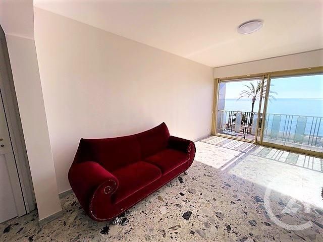 Afficher la photo en grand Appartement F3 à vendre - 3 pièces - 70.66 m2 - ROQUEBRUNE CAP MARTIN - 06 - PROVENCE-ALPES-COTE-D-AZUR - Century 21 Agence Molière