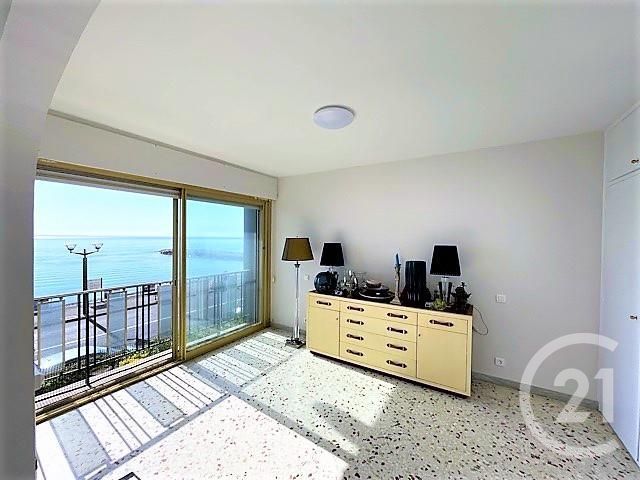 Afficher la photo en grand Appartement F3 à vendre - 3 pièces - 70.66 m2 - ROQUEBRUNE CAP MARTIN - 06 - PROVENCE-ALPES-COTE-D-AZUR - Century 21 Agence Molière