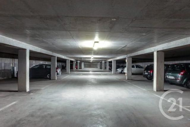 Afficher la photo en grand parking à vendre - 11.0 m2 - ROQUEBRUNE CAP MARTIN - 06 - PROVENCE-ALPES-COTE-D-AZUR - Century 21 Agence Molière