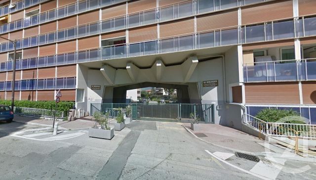 Afficher la photo en grand parking à vendre - 11.0 m2 - ROQUEBRUNE CAP MARTIN - 06 - PROVENCE-ALPES-COTE-D-AZUR - Century 21 Agence Molière