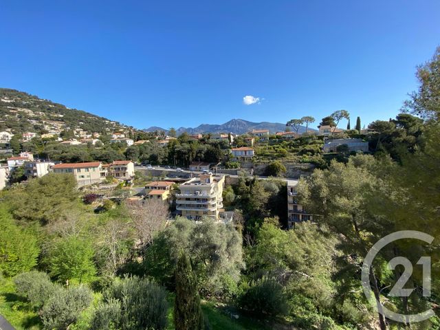Afficher la photo en grand Appartement F5 à vendre - 5 pièces - 90.0 m2 - ROQUEBRUNE CAP MARTIN - 06 - PROVENCE-ALPES-COTE-D-AZUR - Century 21 Agence Molière