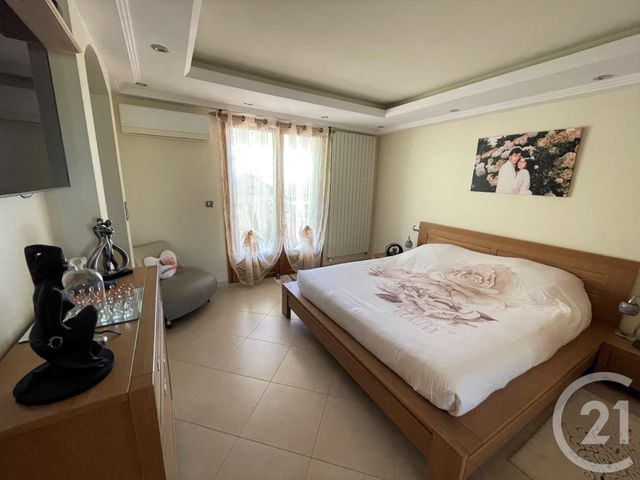 maison à vendre - 6 pièces - 180.0 m2 - MENTON - 06 - PROVENCE-ALPES-COTE-D-AZUR - Century 21 Agence Molière maison à vendre - 6 pièces - 180.0 m2 - MENTON - 06 - PROVENCE-ALPES-COTE-D-AZUR - Century 21 Agence Molière