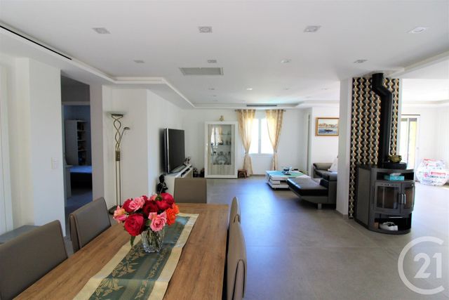 maison à vendre - 6 pièces - 180.0 m2 - MENTON - 06 - PROVENCE-ALPES-COTE-D-AZUR - Century 21 Agence Molière maison à vendre - 6 pièces - 180.0 m2 - MENTON - 06 - PROVENCE-ALPES-COTE-D-AZUR - Century 21 Agence Molière