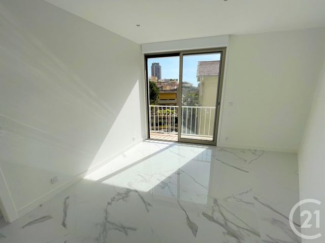 Afficher la photo en grand Appartement F4 à vendre - 4 pièces - 59.0 m2 - BEAUSOLEIL - 06 - PROVENCE-ALPES-COTE-D-AZUR - Century 21 Agence Molière