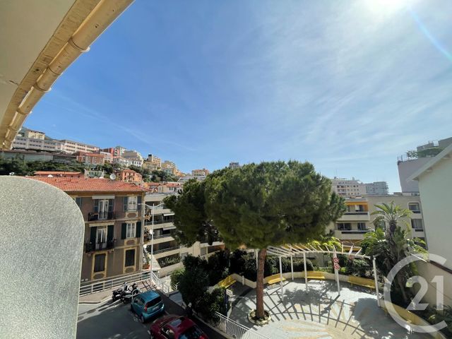 Afficher la photo en grand Appartement F4 à vendre - 4 pièces - 59.0 m2 - BEAUSOLEIL - 06 - PROVENCE-ALPES-COTE-D-AZUR - Century 21 Agence Molière
