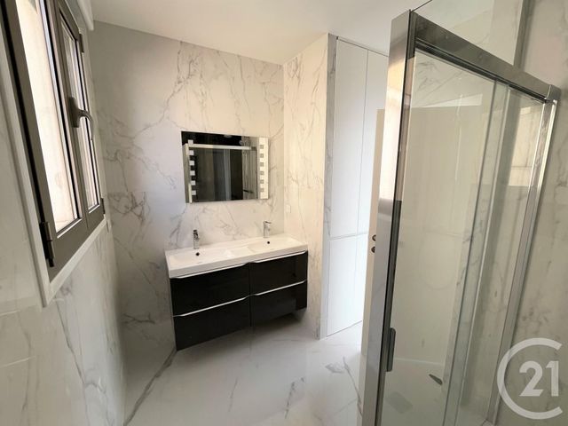 Afficher la photo en grand Appartement F4 à vendre - 4 pièces - 59.0 m2 - BEAUSOLEIL - 06 - PROVENCE-ALPES-COTE-D-AZUR - Century 21 Agence Molière