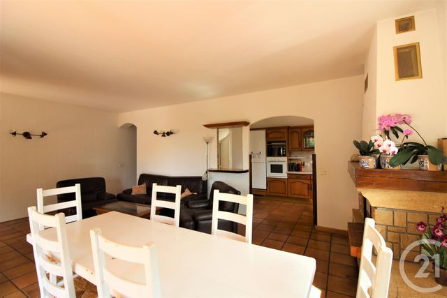 maison à vendre - 6 pièces - 150.0 m2 - ROQUEBRUNE CAP MARTIN - 06 - PROVENCE-ALPES-COTE-D-AZUR - Century 21 Agence Molière maison à vendre - 6 pièces - 150.0 m2 - ROQUEBRUNE CAP MARTIN - 06 - PROVENCE-ALPES-COTE-D-AZUR - Century 21 Agence Molière