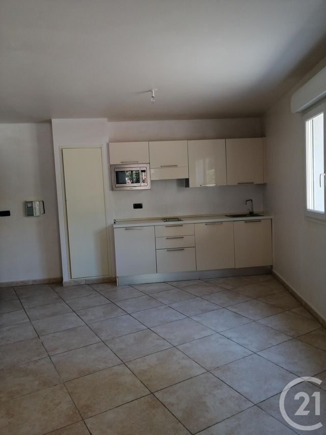 Studio à louer - 1 pièce - 31.0 m2 - ROQUEBRUNE CAP MARTIN - 06 - PROVENCE-ALPES-COTE-D-AZUR - Century 21 Agence Molière Studio à louer - 1 pièce - 31.0 m2 - ROQUEBRUNE CAP MARTIN - 06 - PROVENCE-ALPES-COTE-D-AZUR - Century 21 Agence Molière