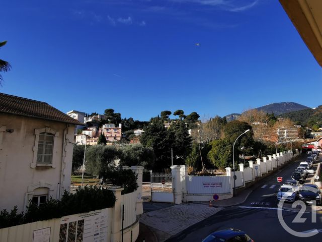 Appartement F3 à louer - 3 pièces - 56.34 m2 - ROQUEBRUNE CAP MARTIN - 06 - PROVENCE-ALPES-COTE-D-AZUR - Century 21 Agence Molière Appartement F3 à louer - 3 pièces - 56.34 m2 - ROQUEBRUNE CAP MARTIN - 06 - PROVENCE-ALPES-COTE-D-AZUR - Century 21 Agence Molière