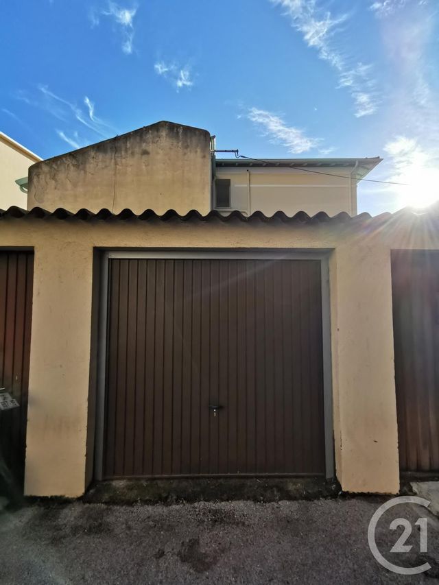 Appartement F3 à louer - 3 pièces - 56.34 m2 - ROQUEBRUNE CAP MARTIN - 06 - PROVENCE-ALPES-COTE-D-AZUR - Century 21 Agence Molière Appartement F3 à louer - 3 pièces - 56.34 m2 - ROQUEBRUNE CAP MARTIN - 06 - PROVENCE-ALPES-COTE-D-AZUR - Century 21 Agence Molière