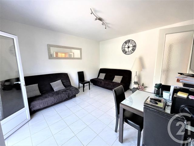 Appartement F2 à vendre - 2 pièces - 44.5 m2 - MENTON - 06 - PROVENCE-ALPES-COTE-D-AZUR - Century 21 Agence Molière Appartement F2 à vendre - 2 pièces - 44.5 m2 - MENTON - 06 - PROVENCE-ALPES-COTE-D-AZUR - Century 21 Agence Molière