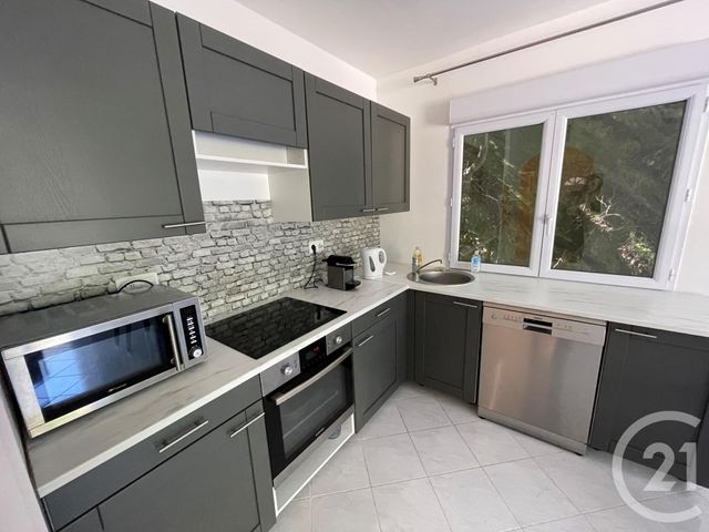 Appartement F3 à vendre - 3 pièces - 52.13 m2 - MENTON - 06 - PROVENCE-ALPES-COTE-D-AZUR - Century 21 Agence Molière Appartement F3 à vendre - 3 pièces - 52.13 m2 - MENTON - 06 - PROVENCE-ALPES-COTE-D-AZUR - Century 21 Agence Molière