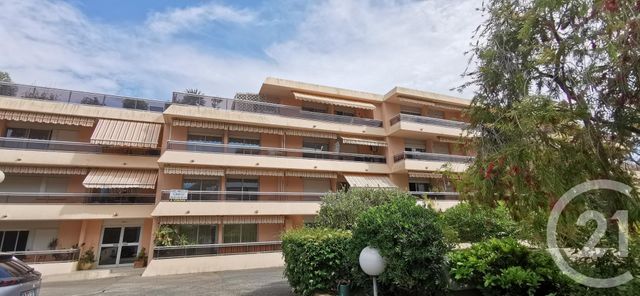 Appartement F1 à louer - 1 pièce - 23.0 m2 - ROQUEBRUNE CAP MARTIN - 06 - PROVENCE-ALPES-COTE-D-AZUR - Century 21 Agence Molière Appartement F1 à louer - 1 pièce - 23.0 m2 - ROQUEBRUNE CAP MARTIN - 06 - PROVENCE-ALPES-COTE-D-AZUR - Century 21 Agence Molière