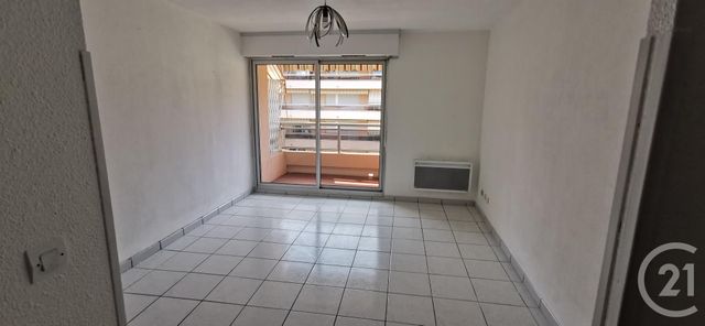Appartement F1 à louer - 1 pièce - 23.0 m2 - ROQUEBRUNE CAP MARTIN - 06 - PROVENCE-ALPES-COTE-D-AZUR - Century 21 Agence Molière Appartement F1 à louer - 1 pièce - 23.0 m2 - ROQUEBRUNE CAP MARTIN - 06 - PROVENCE-ALPES-COTE-D-AZUR - Century 21 Agence Molière