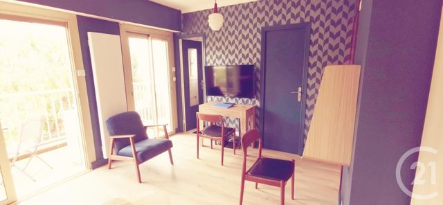 Afficher la photo en grand Appartement F1 à louer - 1 pièce - 22.0 m2 - ROQUEBRUNE CAP MARTIN - 06 - PROVENCE-ALPES-COTE-D-AZUR - Century 21 Agence Molière
