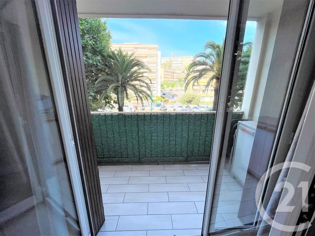 Afficher la photo en grand Appartement F2 à vendre - 2 pièces - 44.1 m2 - MENTON - 06 - PROVENCE-ALPES-COTE-D-AZUR - Century 21 Agence Molière