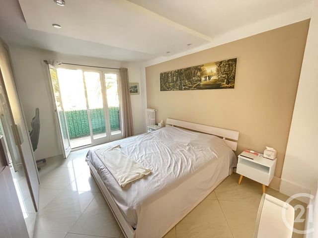 Afficher la photo en grand Appartement F2 à vendre - 2 pièces - 44.1 m2 - MENTON - 06 - PROVENCE-ALPES-COTE-D-AZUR - Century 21 Agence Molière