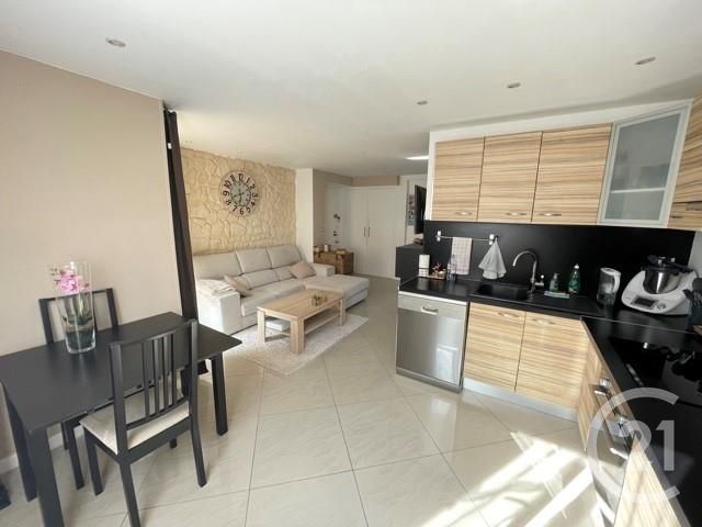 Afficher la photo en grand Appartement F2 à vendre - 2 pièces - 44.1 m2 - MENTON - 06 - PROVENCE-ALPES-COTE-D-AZUR - Century 21 Agence Molière