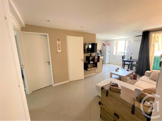 Afficher la photo en grand Appartement F2 à vendre - 2 pièces - 44.1 m2 - MENTON - 06 - PROVENCE-ALPES-COTE-D-AZUR - Century 21 Agence Molière