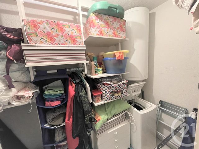 Afficher la photo en grand Appartement F2 à vendre - 2 pièces - 48.0 m2 - ROQUEBRUNE CAP MARTIN - 06 - PROVENCE-ALPES-COTE-D-AZUR - Century 21 Agence Molière