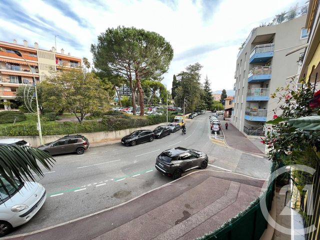 Appartement F2 à vendre - 2 pièces - 43.23 m2 - ROQUEBRUNE CAP MARTIN - 06 - PROVENCE-ALPES-COTE-D-AZUR - Century 21 Agence Molière