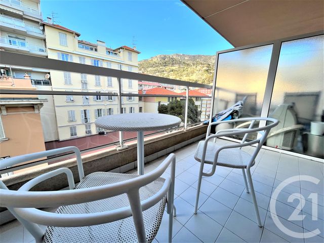 Studio à vendre - 1 pièce - 24.0 m2 - BEAUSOLEIL - 06 - PROVENCE-ALPES-COTE-D-AZUR - Century 21 Agence Molière