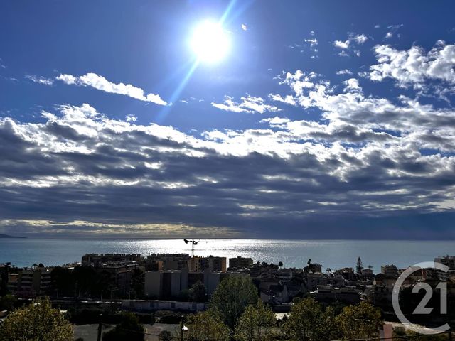 Appartement F3 à vendre - 3 pièces - 60.0 m2 - ROQUEBRUNE CAP MARTIN - 06 - PROVENCE-ALPES-COTE-D-AZUR - Century 21 Agence Molière