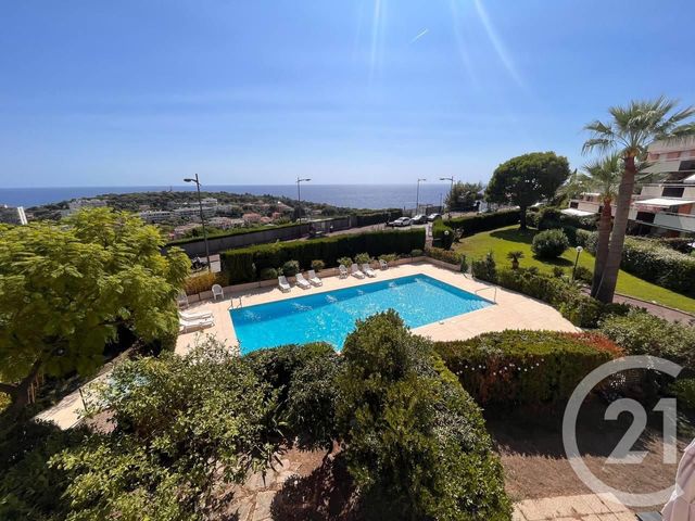 Afficher la photo en grand Appartement F2 à vendre - 2 pièces - 34.34 m2 - ROQUEBRUNE CAP MARTIN - 06 - PROVENCE-ALPES-COTE-D-AZUR - Century 21 Agence Molière