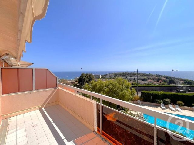 Afficher la photo en grand Appartement F2 à vendre - 2 pièces - 34.34 m2 - ROQUEBRUNE CAP MARTIN - 06 - PROVENCE-ALPES-COTE-D-AZUR - Century 21 Agence Molière