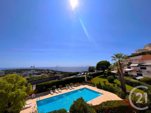 Afficher la photo en grand Appartement F2 à vendre - 2 pièces - 34.34 m2 - ROQUEBRUNE CAP MARTIN - 06 - PROVENCE-ALPES-COTE-D-AZUR - Century 21 Agence Molière