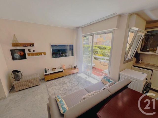 Appartement F3 à vendre - 3 pièces - 64.0 m2 - MENTON - 06 - PROVENCE-ALPES-COTE-D-AZUR - Century 21 Agence Molière