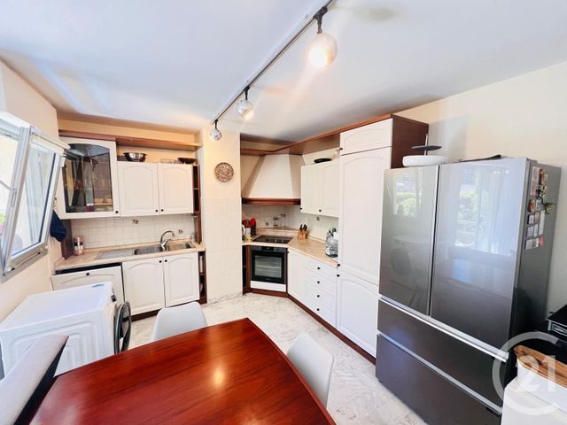 Appartement F3 à vendre - 3 pièces - 64.0 m2 - MENTON - 06 - PROVENCE-ALPES-COTE-D-AZUR - Century 21 Agence Molière