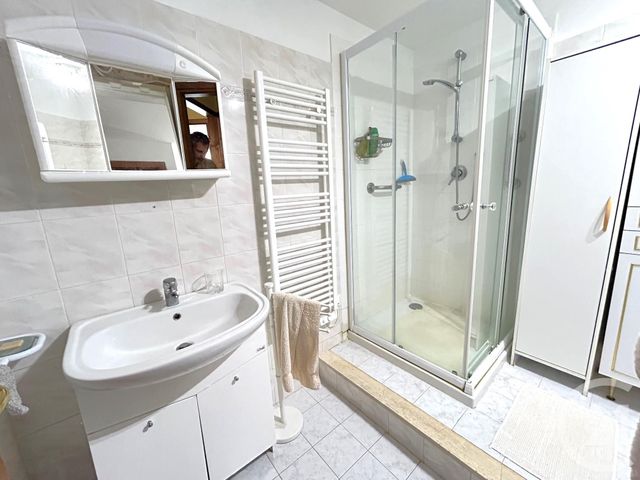 Appartement F3 à vendre - 3 pièces - 76.1 m2 - MENTON - 06 - PROVENCE-ALPES-COTE-D-AZUR - Century 21 Agence Molière