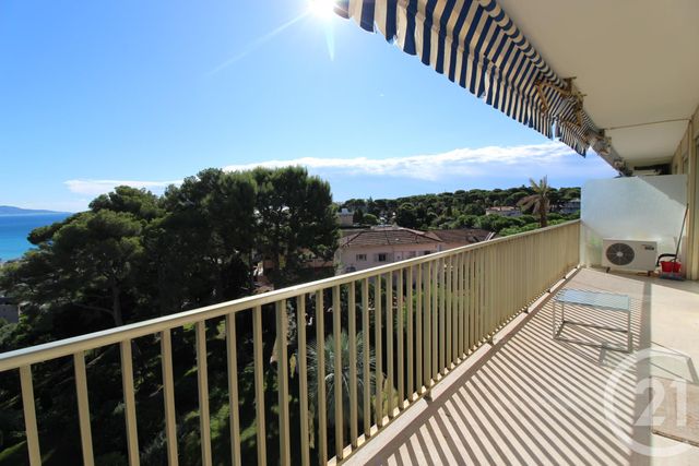 Appartement F3 à vendre - 3 pièces - 80.21 m2 - ROQUEBRUNE CAP MARTIN - 06 - PROVENCE-ALPES-COTE-D-AZUR - Century 21 Agence Molière