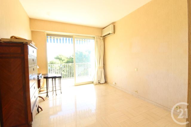 Appartement F3 à vendre - 3 pièces - 80.21 m2 - ROQUEBRUNE CAP MARTIN - 06 - PROVENCE-ALPES-COTE-D-AZUR - Century 21 Agence Molière
