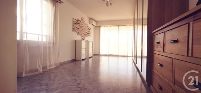 Appartement T2 à vendre - 2 pièces - 50.22 m2 - ROQUEBRUNE CAP MARTIN - 06 - PROVENCE-ALPES-COTE-D-AZUR - Century 21 Agence Molière