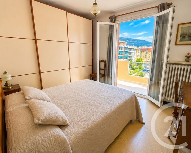 Appartement F2 à vendre - 2 pièces - 45.43 m2 - ROQUEBRUNE CAP MARTIN - 06 - PROVENCE-ALPES-COTE-D-AZUR - Century 21 Agence Molière