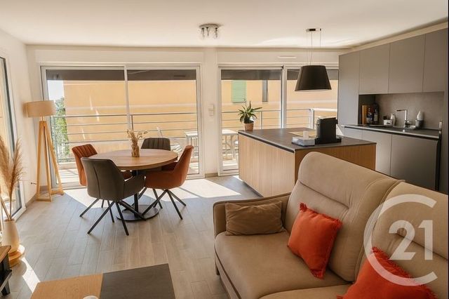 Appartement Duplex à vendre - 4 pièces - 66.46 m2 - GORBIO - 06 - PROVENCE-ALPES-COTE-D-AZUR - Century 21 Agence Molière