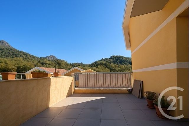 Appartement Duplex à vendre - 4 pièces - 66.46 m2 - GORBIO - 06 - PROVENCE-ALPES-COTE-D-AZUR - Century 21 Agence Molière