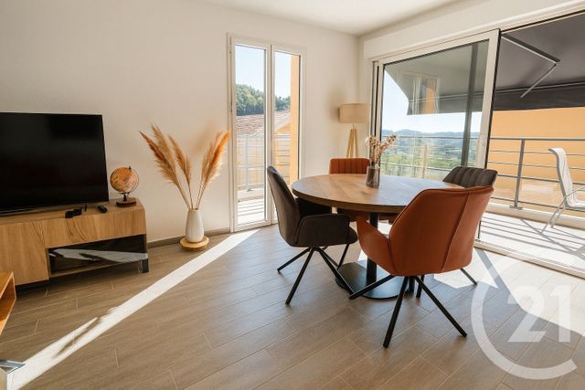 Appartement Duplex à vendre - 4 pièces - 66.46 m2 - GORBIO - 06 - PROVENCE-ALPES-COTE-D-AZUR - Century 21 Agence Molière