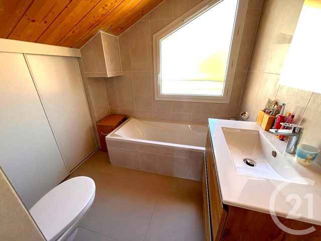 Appartement Duplex à vendre - 4 pièces - 66.46 m2 - GORBIO - 06 - PROVENCE-ALPES-COTE-D-AZUR - Century 21 Agence Molière