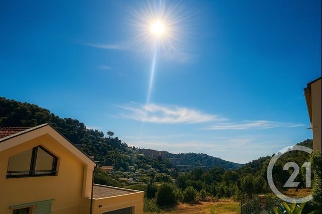 Appartement Duplex à vendre - 4 pièces - 66.46 m2 - GORBIO - 06 - PROVENCE-ALPES-COTE-D-AZUR - Century 21 Agence Molière