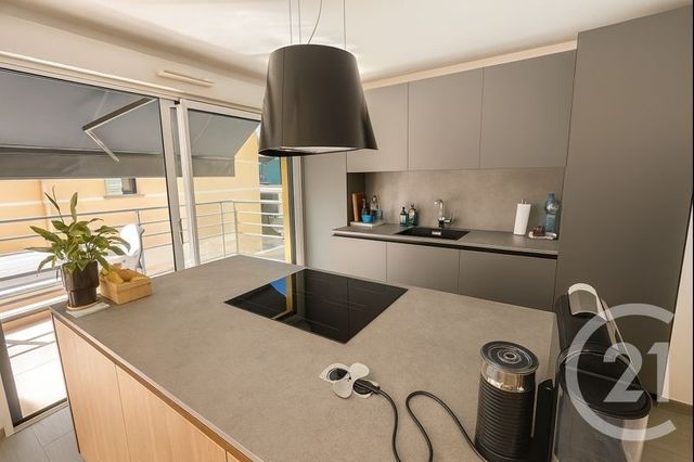 Appartement Duplex à vendre - 4 pièces - 66.46 m2 - GORBIO - 06 - PROVENCE-ALPES-COTE-D-AZUR - Century 21 Agence Molière